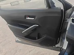 2022 Toyota Frontlander 2.0L CVT Luxury Plus, белый — фото 7
