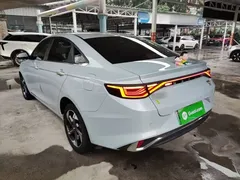 2022 Geely Emgrand L HiP 1.5TD-DHT Pro 100KM Super PHEV, синий — фото 5