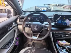 2023 BYD Qin PLUS Champion DM-i PHEV 55KM Leading — фото 3