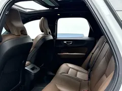 2023 Volvo XC60 4WD Luxury, белый — фото 6