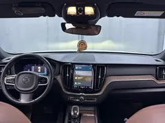 2023 Volvo XC60 4WD Luxury, белый — фото 7