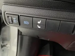 2022 Toyota Levin 185T CVT Luxury, белый — фото 10