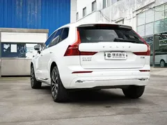 2023 Volvo XC60 4WD Luxury, белый — фото 5