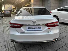 2023 Toyota Camry 2.0G Luxury, белый — фото 12