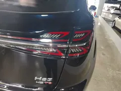 2026 Hongqi HS5 2.0T 2WD Qixiang Pro, чёрный — фото 8