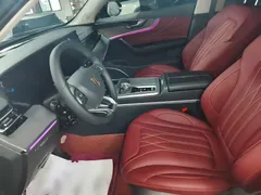 2026 Hongqi HS5 2.0T 2WD Qixiang Pro, чёрный — фото 15