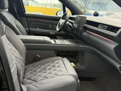 2026 Nio ES8 6-seat Executive Luxury, белый — фото 14