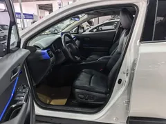 2023 Toyota C-HR 2.0L Luxury, белый — фото 5