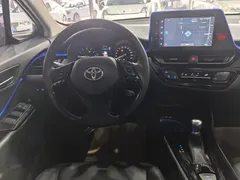 2023 Toyota C-HR 2.0L Luxury, белый — фото 8