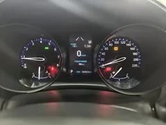 2023 Toyota C-HR 2.0L Luxury, белый — фото 9