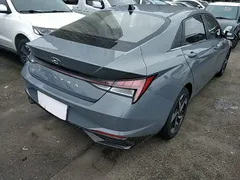 2021 Hyundai Elantra 1.5L CVT GLX Elite — фото 7