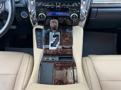 2021 Toyota Alphard Hybrid 2.5L Luxury, белый — фото 12