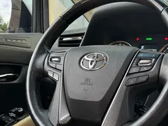 2021 Toyota Alphard Hybrid 2.5L Luxury, белый — фото 18
