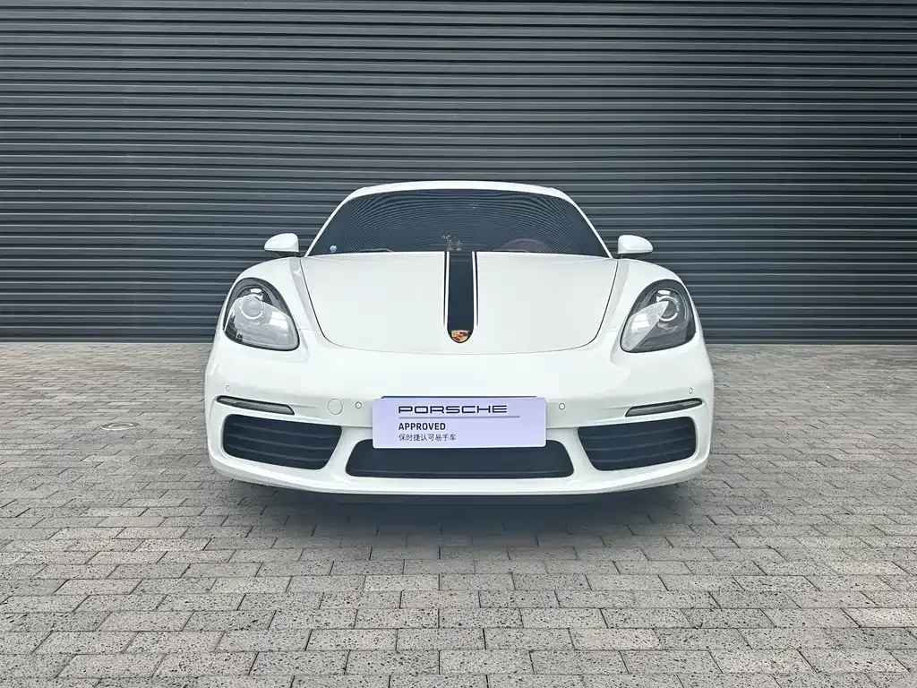 2022 Porsche 718 Cayman 2.0T