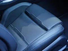 2019 Mercedes-Benz AMG GT 50 4-Door Coupe, синий — фото 23
