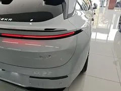 2025 Zeekr 007 GT Long Range RWD Smart Driving 100kWh — фото 8
