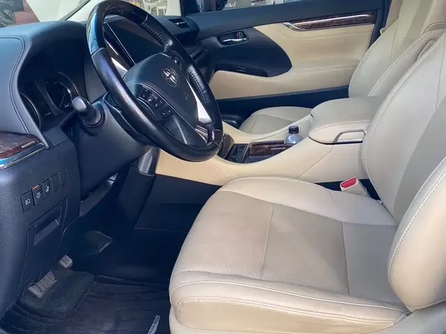 2021 Toyota Alphard Hybrid 2.5L Luxury