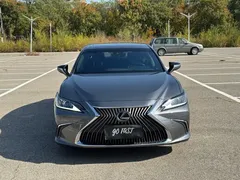 2022 Lexus ES 200 Excellence — фото 2