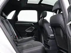 2023 Audi Q3 45 TFSI quattro Fashion Sport, белый — фото 6