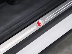 2023 Audi Q3 45 TFSI quattro Fashion Sport, белый — фото 13