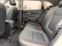 2023 Kia Seltos 1.5L CVT Premium, белый — фото 23