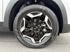 2023 Kia Seltos 1.5L CVT Premium, белый — фото 30