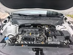 2023 Kia Seltos 1.5L CVT Luxury, белый — фото 15
