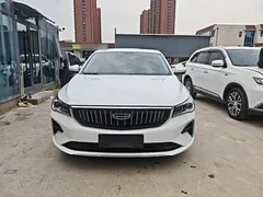 2022 Geely Emgrand 4th Gen 1.5L MT Luxury, белый — фото 3