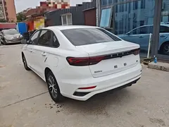 2022 Geely Emgrand 4th Gen 1.5L MT Luxury, белый — фото 5