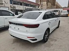 2022 Geely Emgrand 4th Gen 1.5L MT Luxury, белый — фото 7