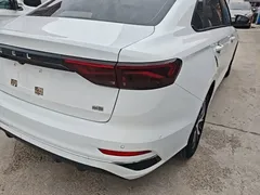 2022 Geely Emgrand 4th Gen 1.5L MT Luxury, белый — фото 8