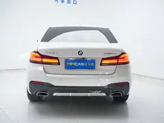 2022 BMW 5 Series 525Li M Sport Package, белый — фото 11