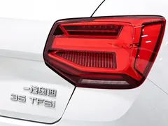 2022 Audi Q2L 35 TFSI Fashion Sport, белый — фото 16