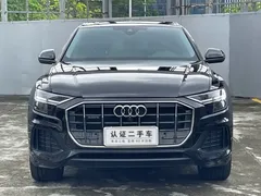 2021 Audi Q8 45 TFSI Luxury, чёрный — фото 2