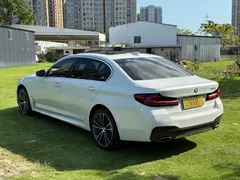 2022 BMW 5 Series 530Li M Sport Package, белый — фото 6