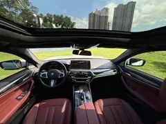 2022 BMW 5 Series 530Li M Sport Package, белый — фото 9