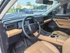 2024 Leapmotor C11 EREV 300 Premium, белый — фото 8