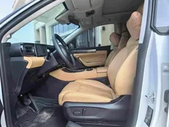 2024 Leapmotor C11 EREV 300 Premium, белый — фото 9