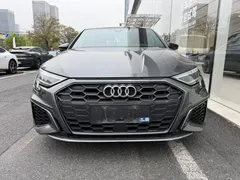 2022 Audi A3L Limousine 35 TFSI Luxury Sport — фото 2