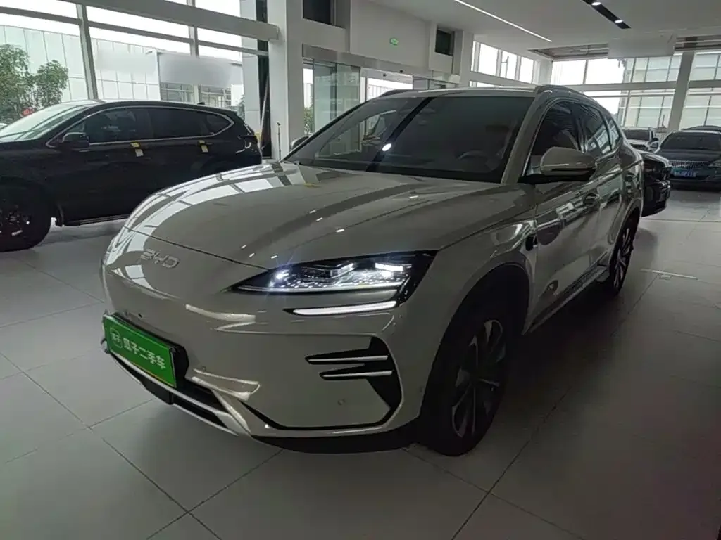 2025 BYD Song PLUS EV Smart Driving 520km Premium