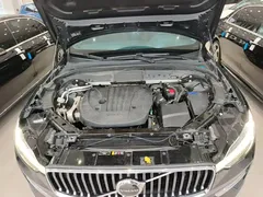 2022 Volvo XC60 4WD Luxury, чёрный — фото 20