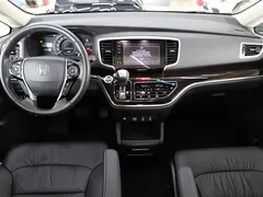 2019 Honda Odyssey 2.0L Premium Welfare, белый — фото 14