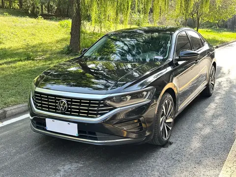 2022 Volkswagen Passat 330TSI Elite