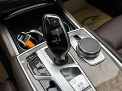 2019 BMW 7 Series 740Li Leading Luxury Package, чёрный — фото 17