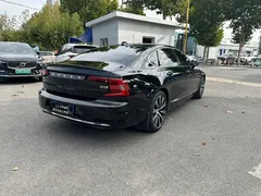2023 Volvo S90, чёрный — фото 7