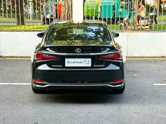 2022 Lexus ES 300h Excellence, чёрный — фото 5
