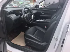 2022 Hyundai Tucson L 2.0L Hybrid Premium, белый — фото 4