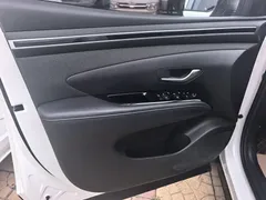 2022 Hyundai Tucson L 2.0L Hybrid Premium, белый — фото 8