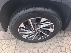 2022 Hyundai Tucson L 2.0L Hybrid Premium, белый — фото 13