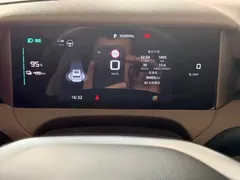 2025 MG ES5 525max RWD Smart Driving — фото 6